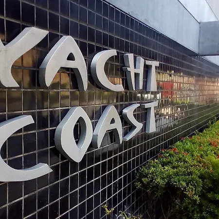 Aparthotel Yacht Coast Flats